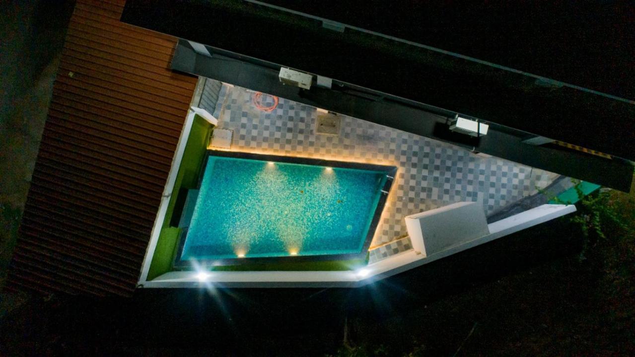 Empyrean Stay Ll 3Bhk Ll Jaguar Villa Ll Ac Ll Pvt Pool Ll Luxury Lonavla Zewnętrze zdjęcie